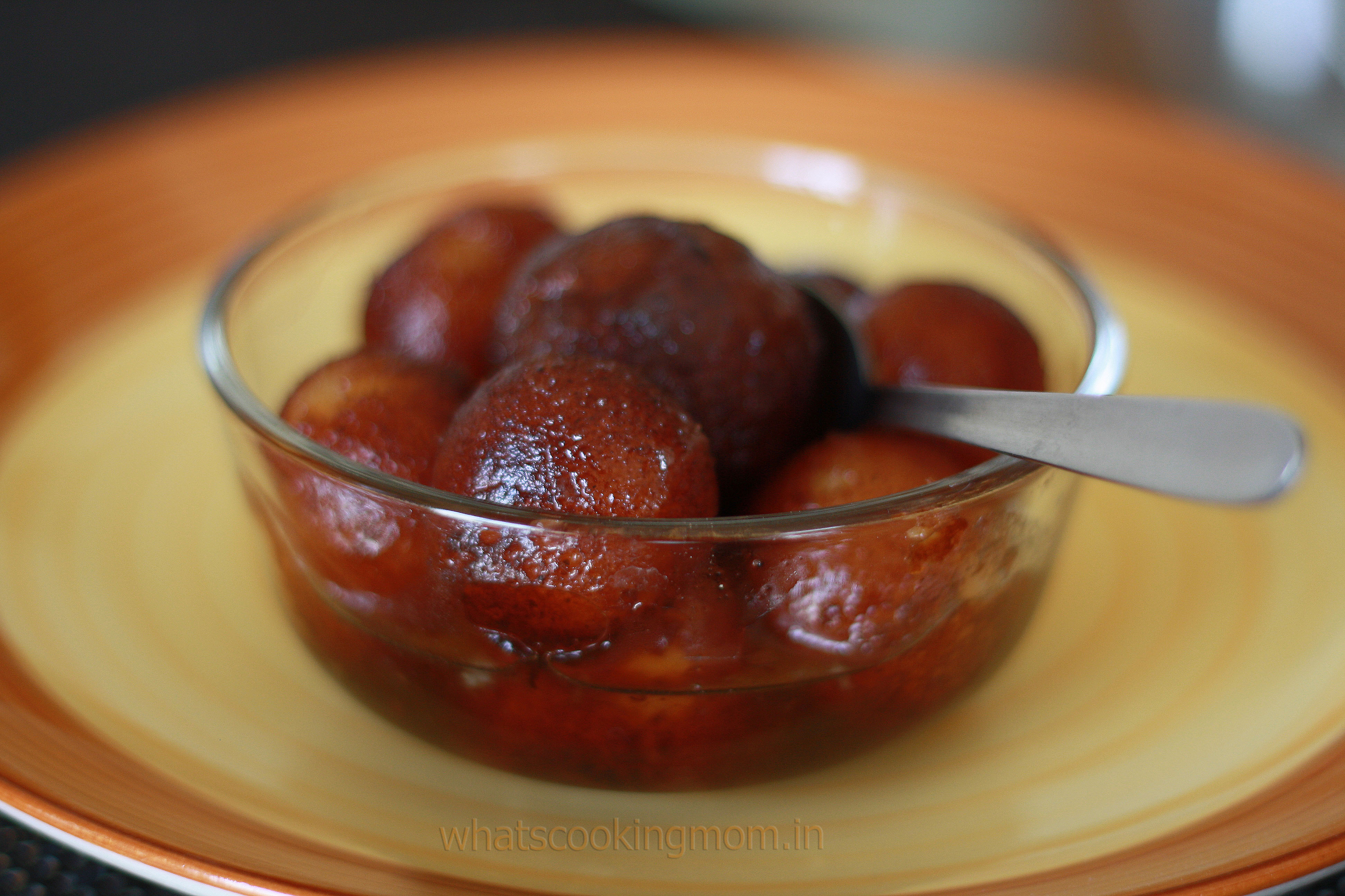 Gulab jamun - Traditional Diwali recipes, Diwali sweets, festival sweets, Indian