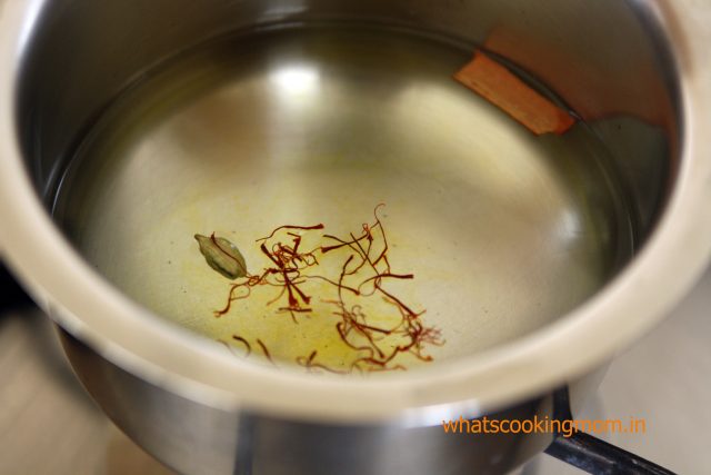 boil saffron