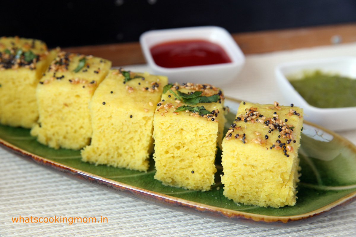 Moong dal dhokla - vegetarian, snack, breakfast, school lunch box, healthy, Indian, tiffin box ideas 