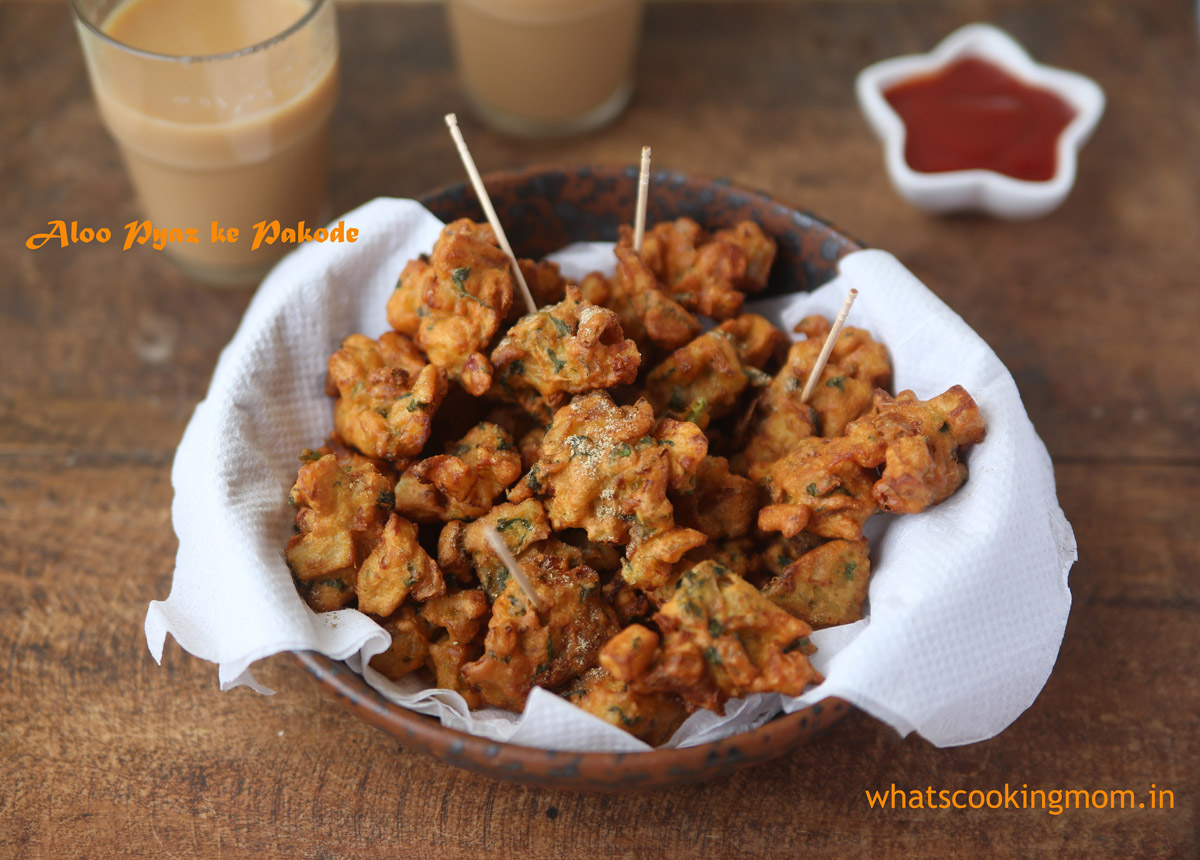 Aloo pyaz ke pakode/ Potato Onion Fritters - Crispy Crunchy vegetarian Tea Time Snack | whatscookingmom.in