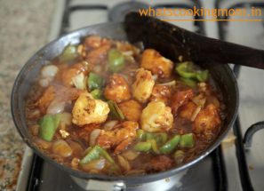 Chilli Paneer - vegetarian spicy delicious indochinese starter