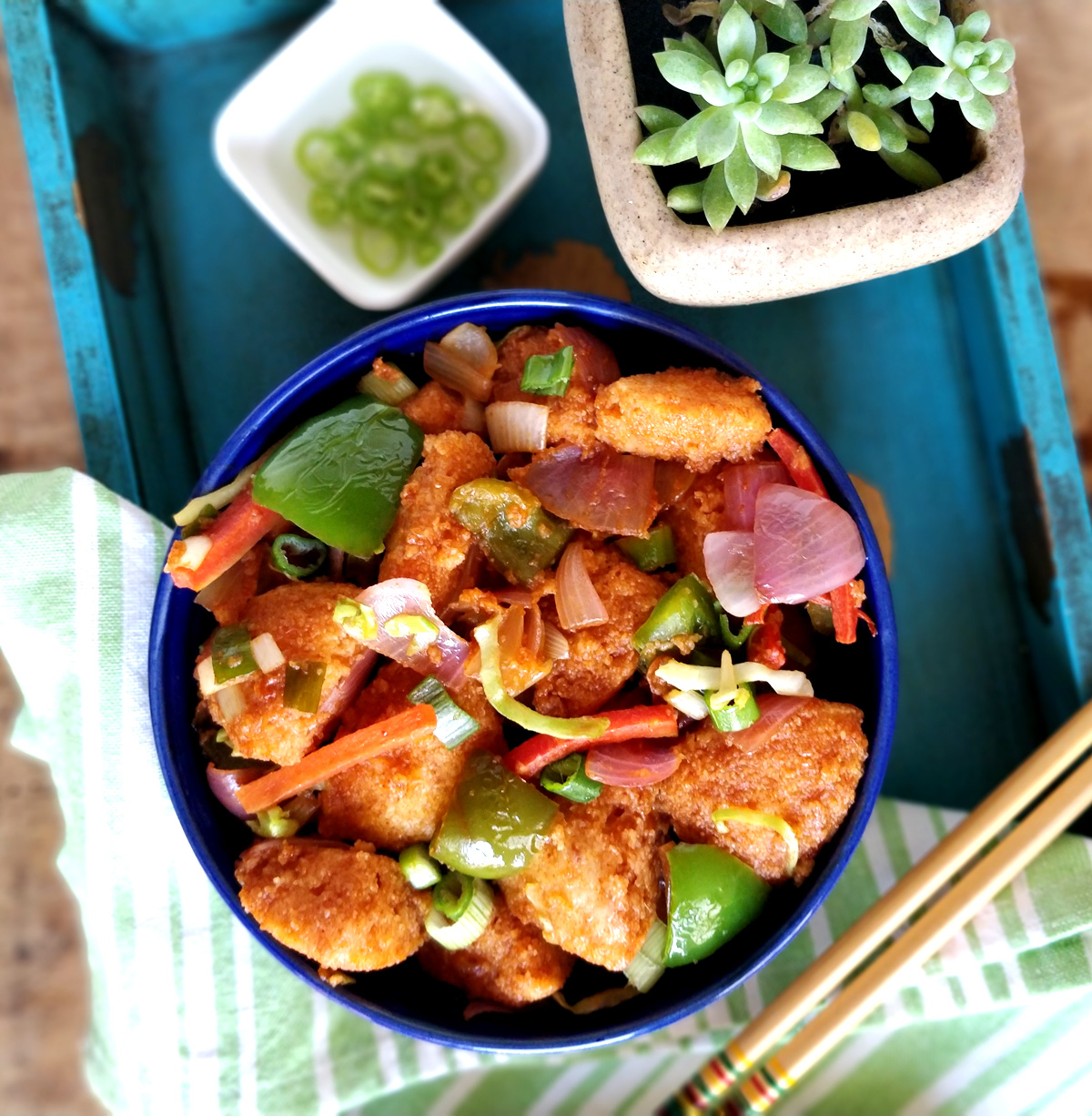 Chilli idli - chinese style idli made with leftover idlis, perfect for #breakfast, #snacks, #kidslunchbox