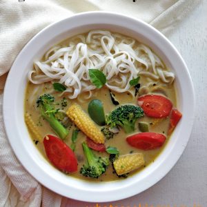 Vegetarian Thai Green Curry - yummy spicy curry perfect for lunch or dinner. you can pair it up with steamed rice or rice noodles